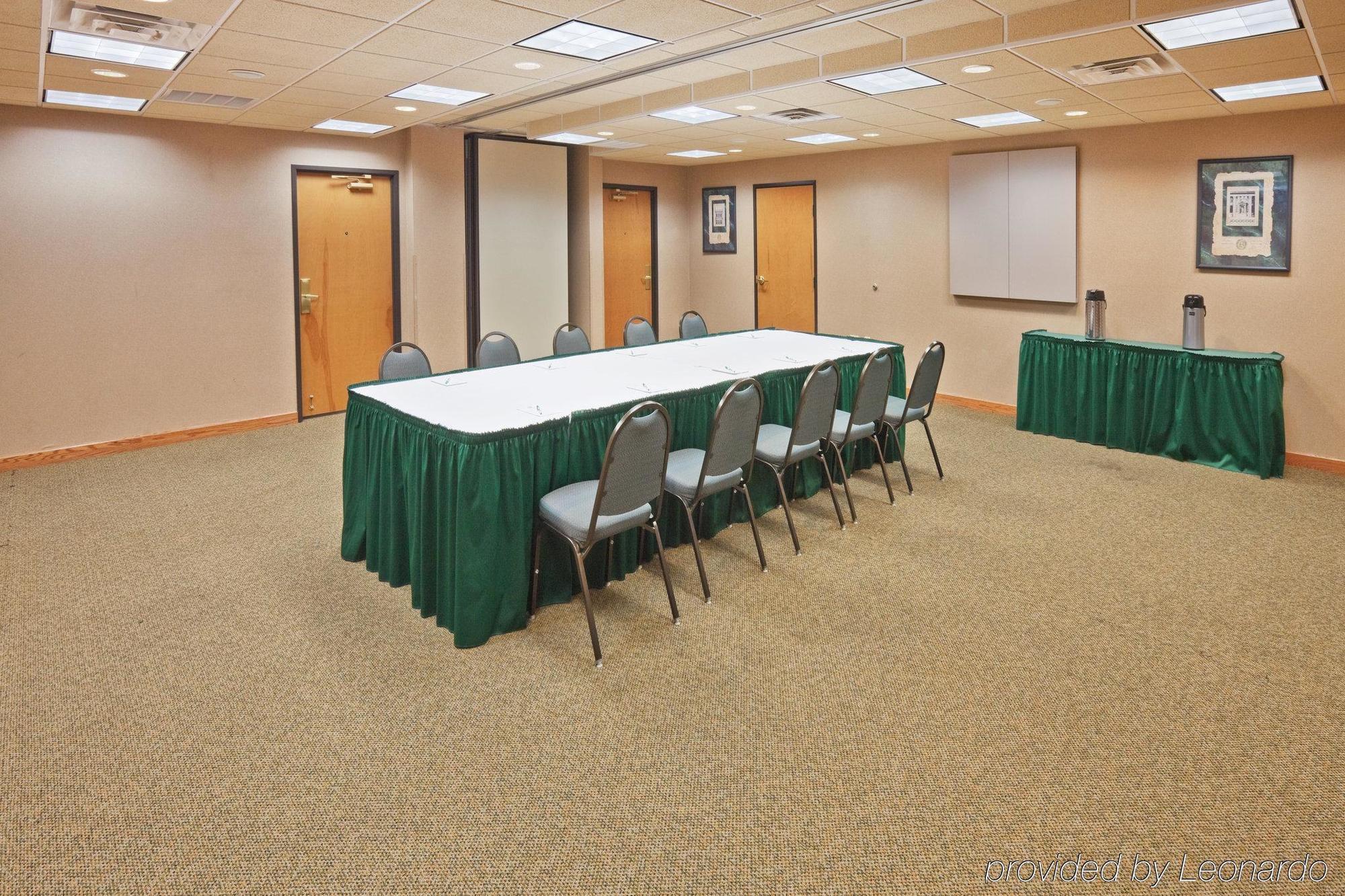 Pace Hotel Addison Facilities photo