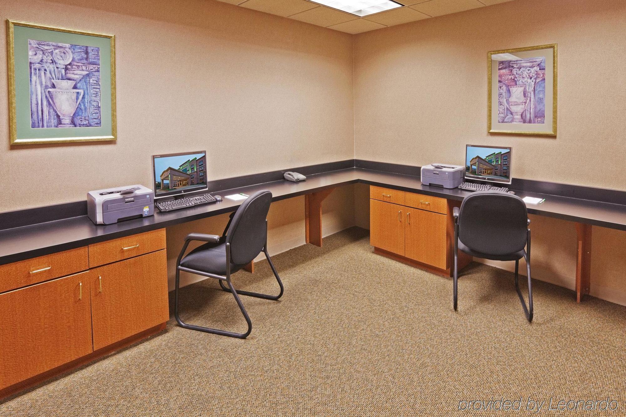 Pace Hotel Addison Facilities photo