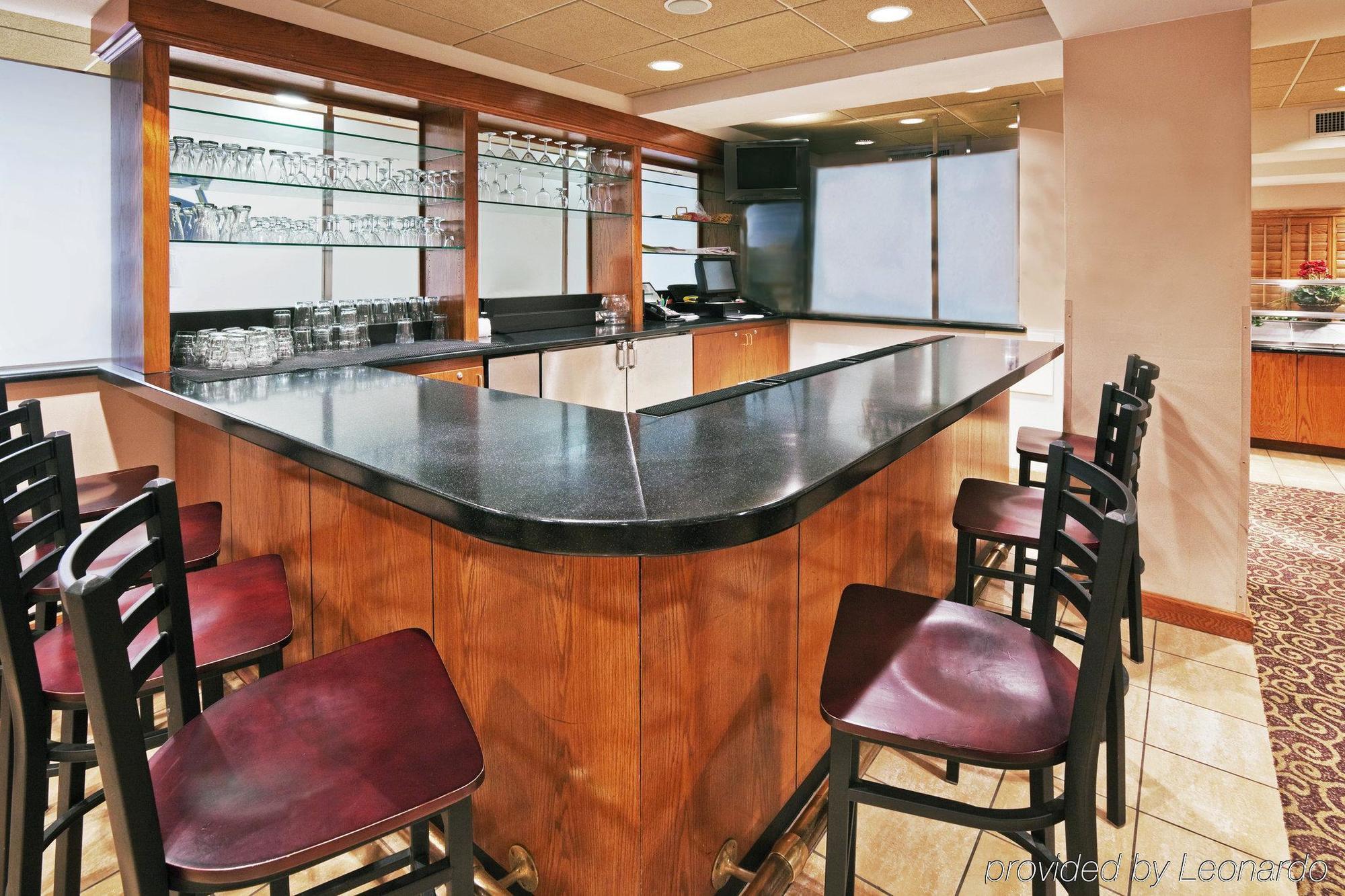 Pace Hotel Addison Restaurant photo