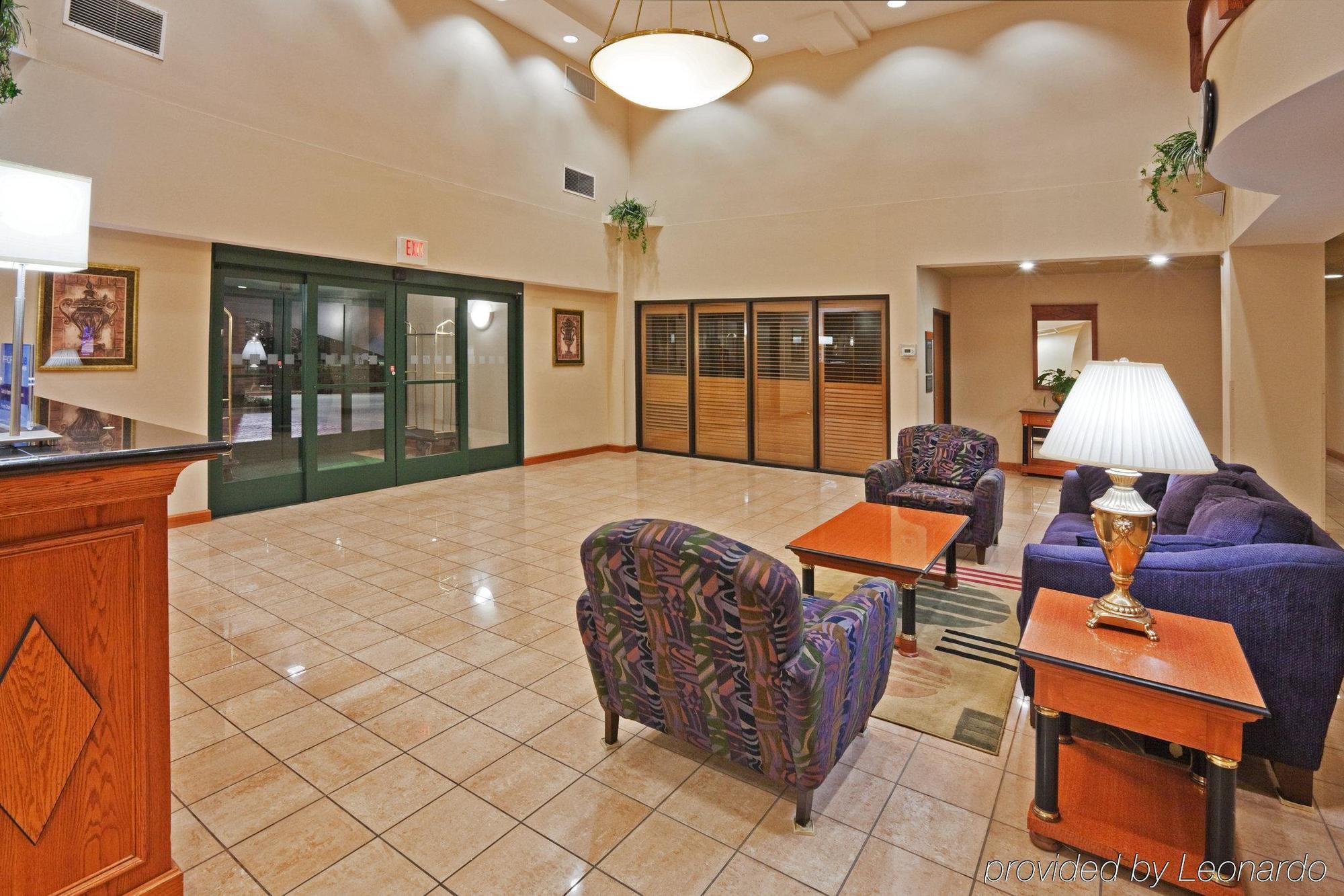 Pace Hotel Addison Interior photo