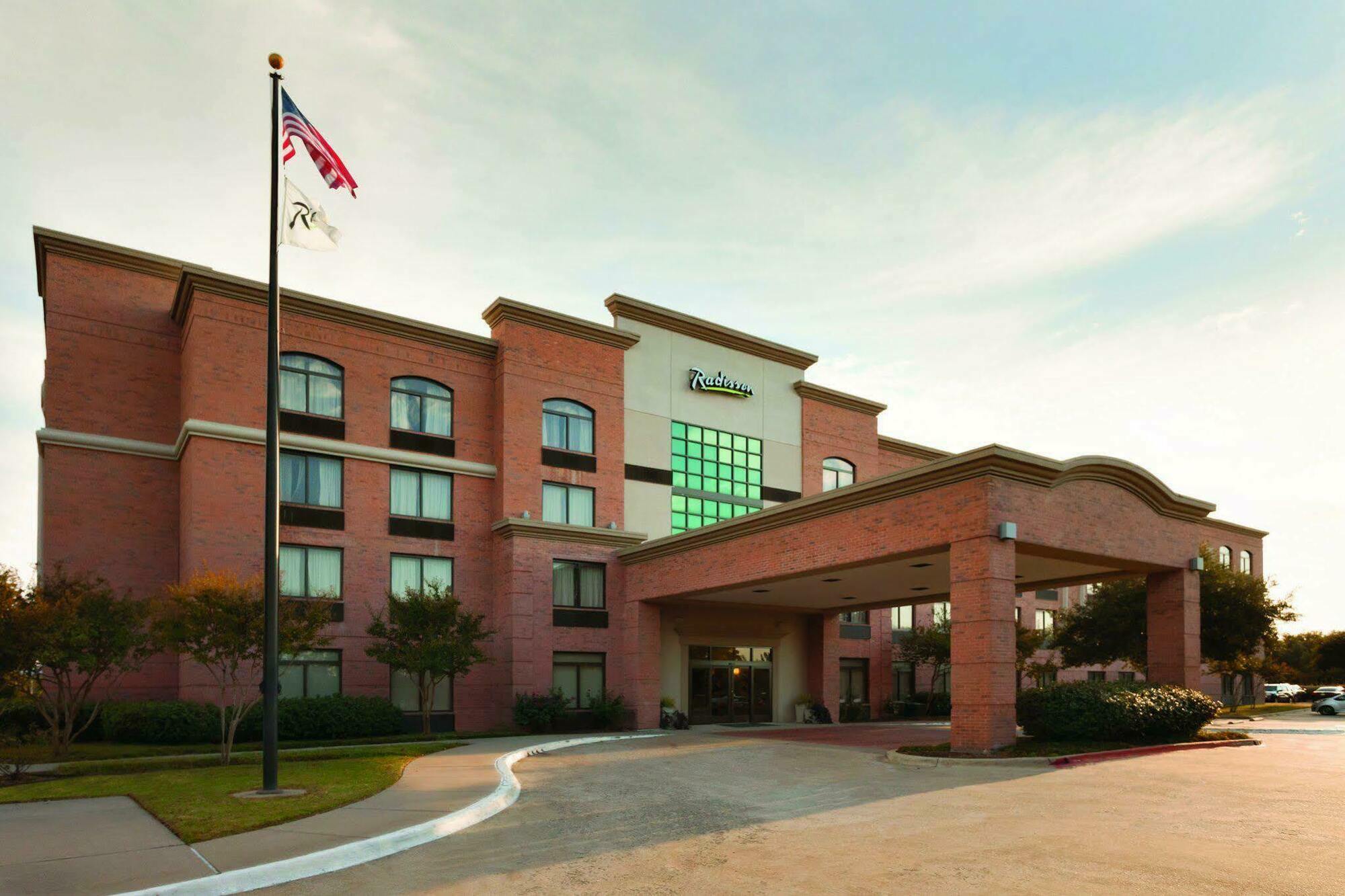 Pace Hotel Addison Exterior photo